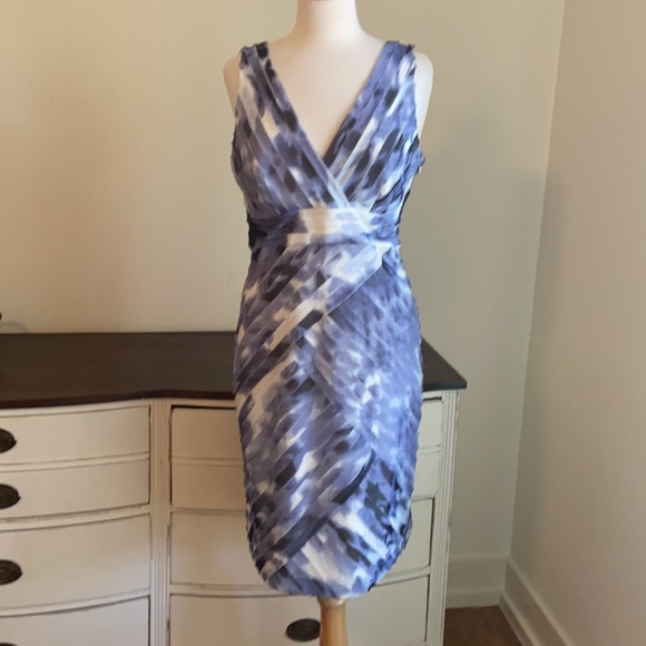 Ann Taylor lavender gray & white  V-Neck sheeth dress - Picture 4 of 7